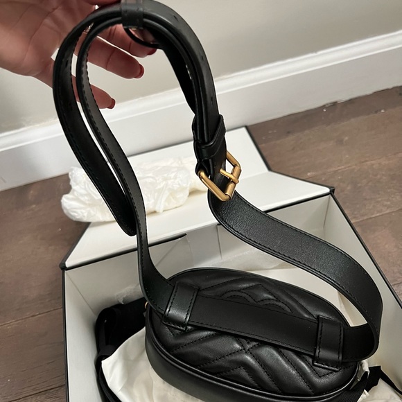 Calfskin Matelasse GG Marmont Belt Bag Black - Picture 9 of 12